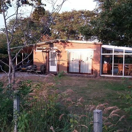 尤里卡休闲度假屋 Sint Maartensvlotbrug